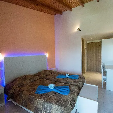 Silver And Annexe (adults Only) Hotell